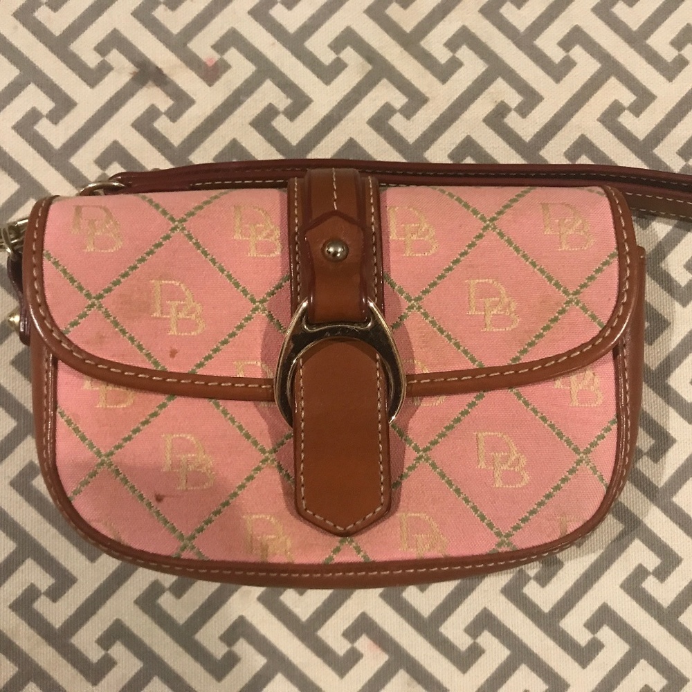 Dooney & Bourke
